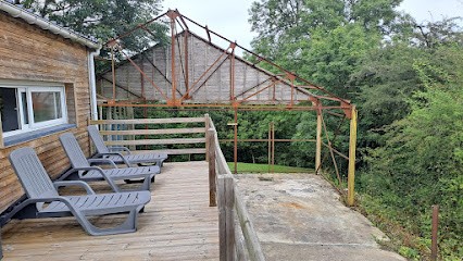 À L’Orée Du Bois : Gîte De Groupe 15 Personnes Avec Piscine Intérieur Chauffée Et Jacuzzi, Idéal Pour Séminaires, En Ardennes, Gîte à Signy-l'Abbaye