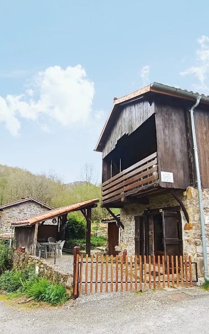 Le Gite Des Trois Ruisseaux, Gîte à Fougaron