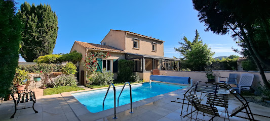 L'oustau Dei Aucèus. Gîte à Saint-Rémy-de-Provence