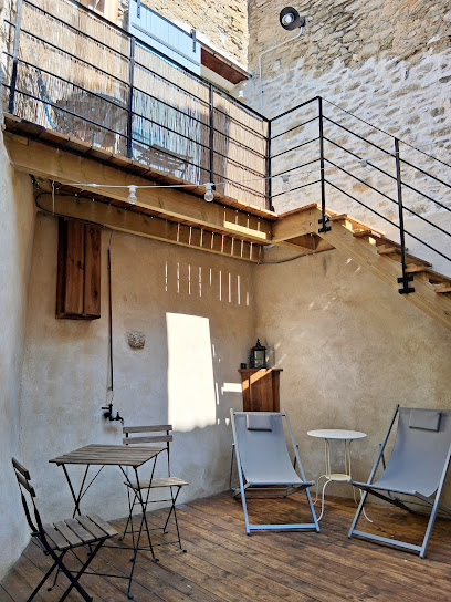 "La Petite Romance" - Gîte 3 Étoiles, Gîte à Siran