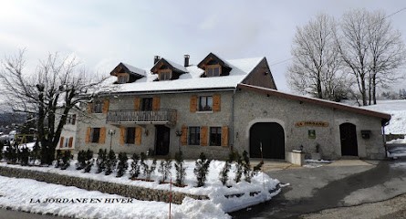 Gîte La Jordane - Location de vacances, Gîte à Bellefontaine