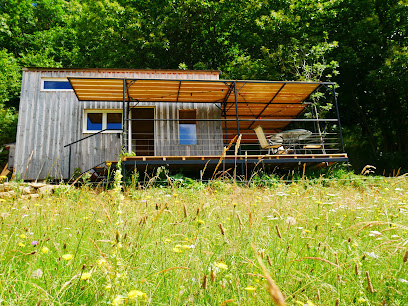 Tiny En Pleine Nature, Gîte à Saint-Symphorien-de-Mahun