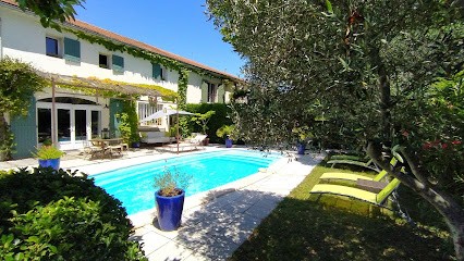 Les Platanes - Gîtes de France, Gîte à Cabannes