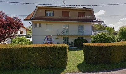 Gîtes Aux Genevriers Clairvaux-Les-Lacs Jura, Gîte à Clairvaux-les-Lacs