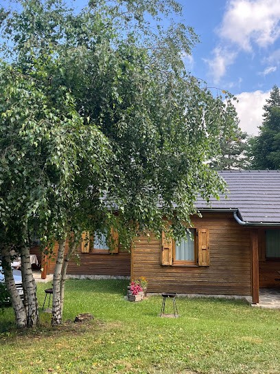 Les Chalets De Gaspard, Gîte au Lac-d'Issarlès
