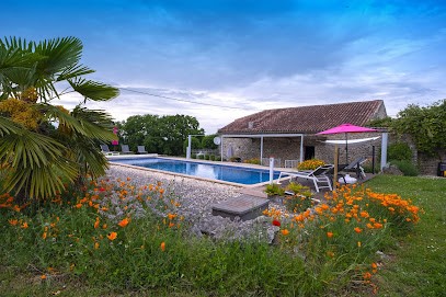 La Grange de Janès, Gîte à Mauroux