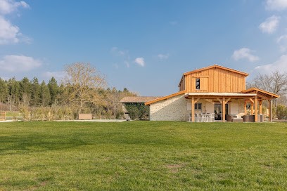 Gîtes Le Séchoir De L'Engranne, Gîte à Castelviel