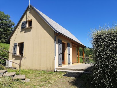 Les gîtes de Lesmaronies et le gîte de la goutte, Gîte à Saint-Paul-de-Salers