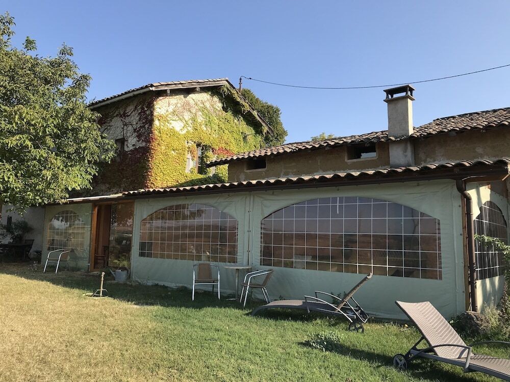 Une Pause Sur La Colline, Gîte à Saint-Romain-de-Surieu
