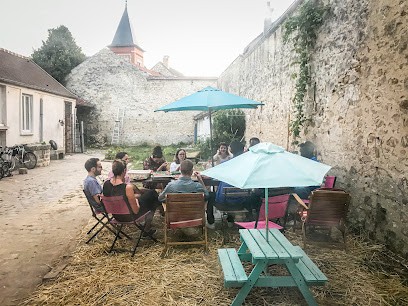 The Island - Climb, Yoga, Sleep, Gîte à Milly-la-Forêt