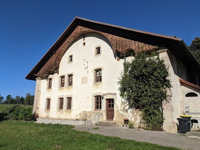 Houser Samuel Remi Andre, Gîte à Urtière