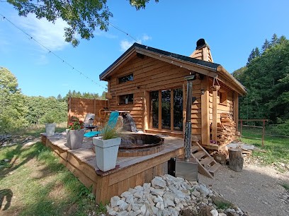 Gîtes Les étoiles de BevyHaut Jura.Grande capacité.Location de vacances HautJura.Motard,hébergement insolite,GTJ,randonneur, Gîte à Septmoncel les Molunes