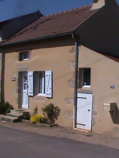 L'heritage 1903, Gîte à La Roche-en-Brenil