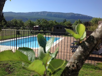 Chez Elles en Provence, Gîte à Nans-les-Pins