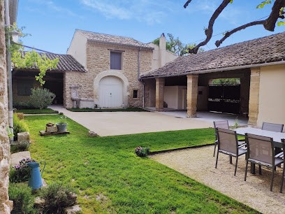 La Bastide du Père Mathieu, Gîte à Suze-la-Rousse