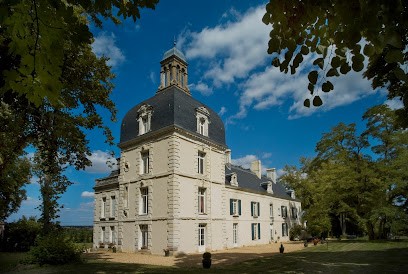 Chateau De Milly, Gîte à Razines