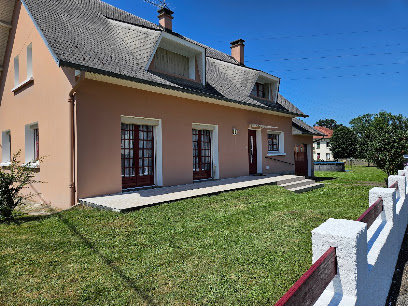 Lavalou " La Maison Rose", Gîte à Lannemezan