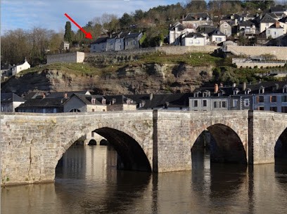 La maison du belvédère, Gîte à Terrasson-Lavilledieu