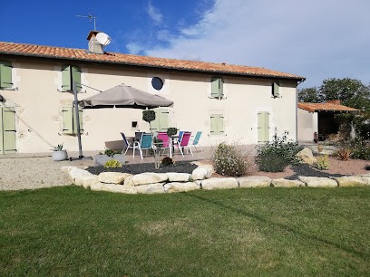 Gîte De La Maison Neuve, Gîte à Saint-Martin-l'Ars