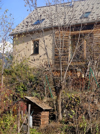 Les Voûtes Du Chambon, Gîte à Champcella