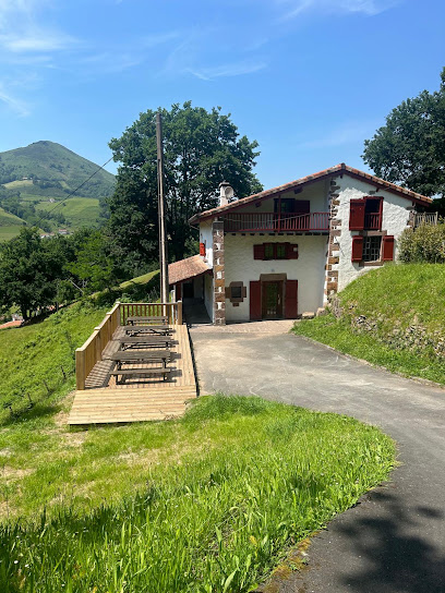 Gîte Etxe Zaharria, Gîte à Bidarray