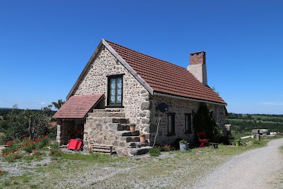 Gîtes le Monticule a partir de 39 euro, Gîte à Tardes