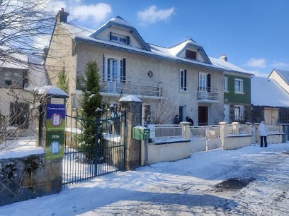 Gite Villa Blanche, Gîte à Murol
