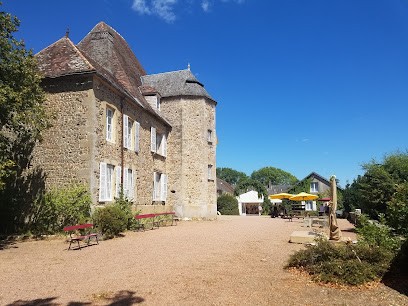 château de la bussière, Gîte à Sémelay