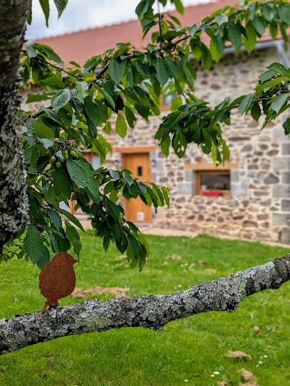 La Vieille Maison Aux Canards 🦆, Gîte à Neuvic-Entier