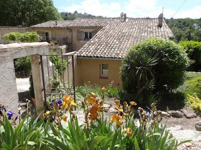 Les Oliviers Et Les Micocouliers - Gîtes De France Gîte à Vernègues
