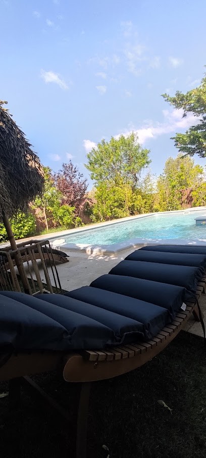 le cabanon pistache, Gîte à Venasque