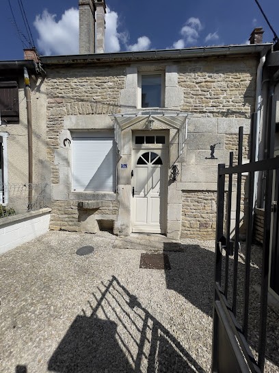 La Maison Des Pressoirs, Gîte à Châteauvillain