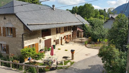Gîte le Lavoir, Gîte à Saint-Jean-de-Couz