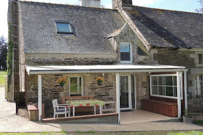 La Petite Maison - Gîtes De France, Gîte à Évellys