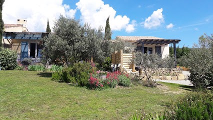 Gîtes de Haute Provence - L'Oliveraie et L'Atelier, Gîte à Cruis