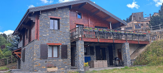 Bas De Châlet Noémaé, Gîte à Eyne