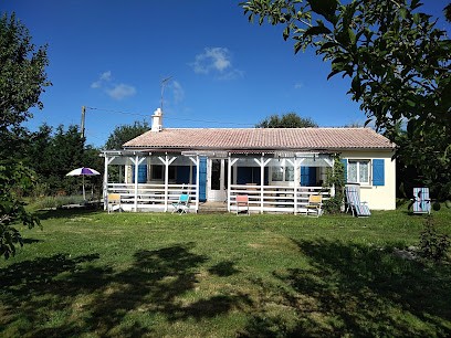Gîte La Mésange Bleue, Gîte à Trayes