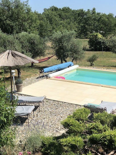 Villa Les Oliviers 83, Gîte à La Verdière