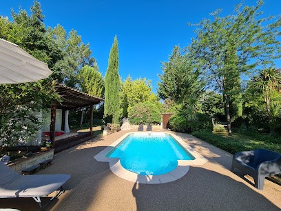 Zazen En Provence, Gîte à Callian