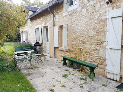 Gîte de la Ferme Florale Ponoie, Gîte à Chezal-Benoît