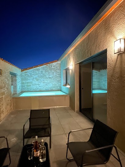 Cave & Villa Montgaillard, Gîte à Saint-Laurent-de-la-Salanque