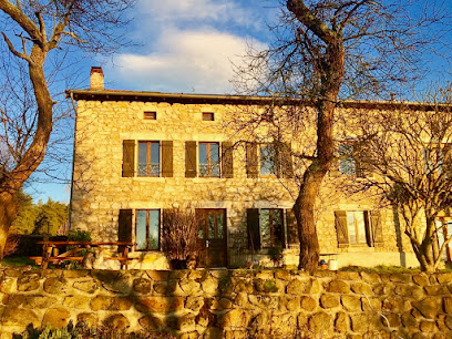 La Reine Des Prés, Gîte à Chomelix