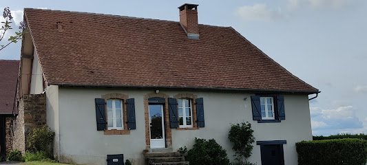 Gîte Du Tigre, Gîte à Saint-Priest-Ligoure