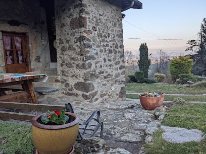 Gîte la Fournarie, Gîte à Chuyer