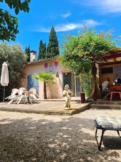 Domitia - Gîtes de France, Gîte à Mollégès