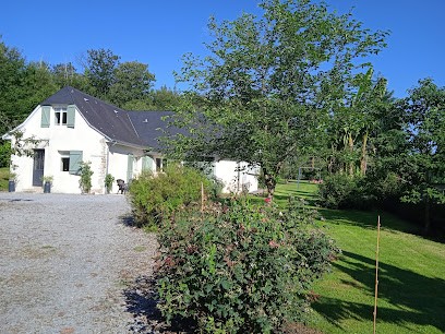 Gîte L'Abérou - A L'Orée Du Bois - Ogeu-les-Bains, Gîte à Ogeu-les-Bains