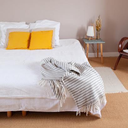 Le Temps d'un Instant - Gîte et maison d'hôtes, Gîte à La Chapelle-Saint-Laud