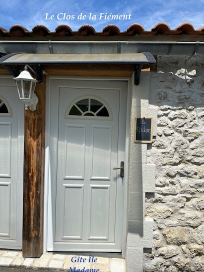 Le Clos de La Fiement, Gîte à Tonnay-Charente