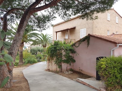Villa Les Tonnelles, Gîte à Calvi