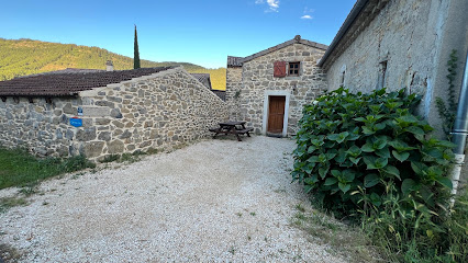Gite 4* Avec Piscine Privative / Cocon De Soie Gîte à Vesseaux